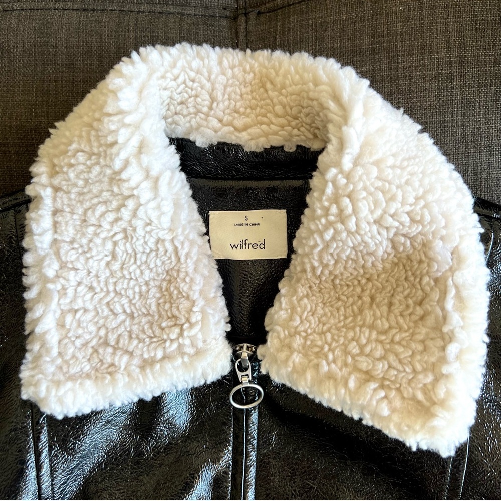 Aritzia Wilfred Tempest Jacket • Black Faux Leather Vegan Sherpa - Size S - Picture 2 of 4